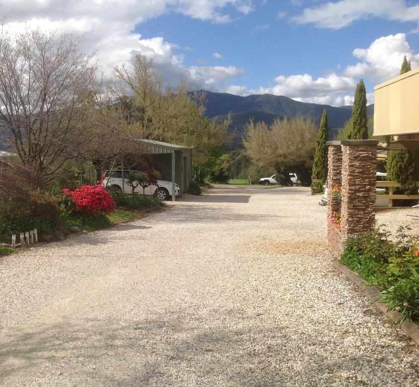 Bogong Moth Motel Mount Beauty Dış mekan fotoğraf